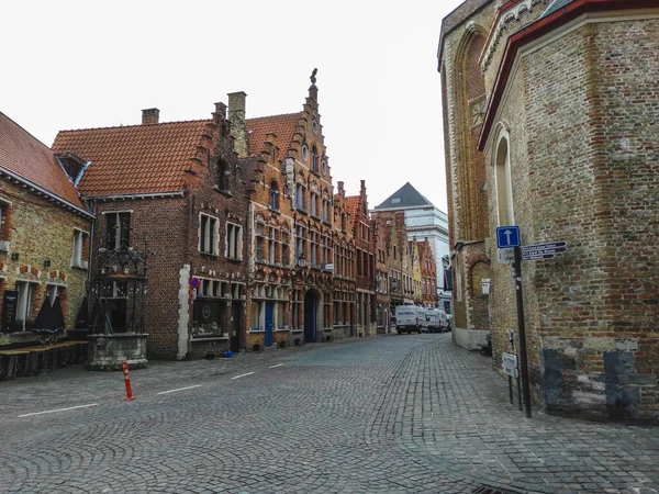 Ιστορικός Δρόμος Μεσαιωνικά Σπίτια Τούβλο Στην Πόλη Bruges Βέλγιο — Φωτογραφία Αρχείου