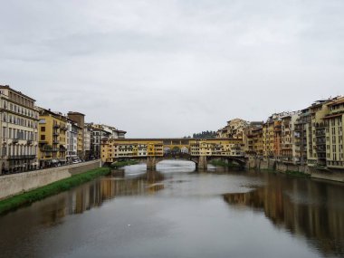 Turistik yerler. Ponte Vecchio, Firenze. İtalya