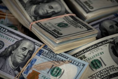 Bir deste Amerikan doları.