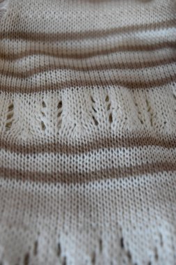 kahverengi yün kumaşın dokusu