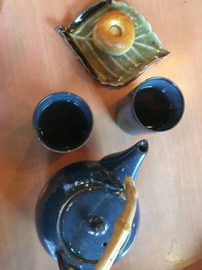 Japon restoranında çay zamanı.