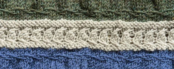 örgü dikiş arka planda krem, beyaz ve mavi