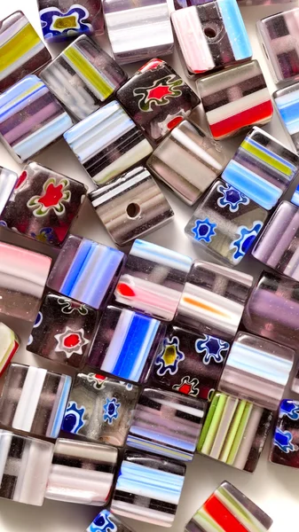 kare renkli boncuklar