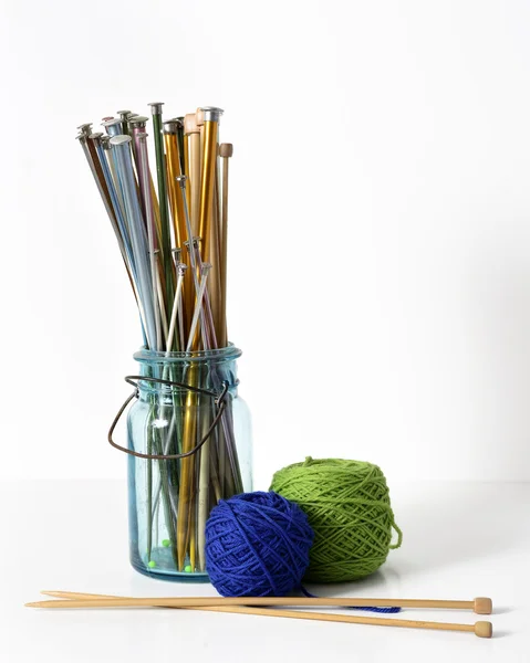 örgü iğne ve iplik