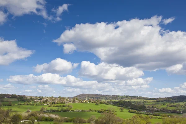 Idylliska landsbygden jordbruksmark, cotswolds Storbritannien — Stockfoto