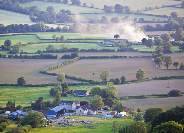 Idylliska landsbygden jordbruksmark, cotswolds Storbritannien — Stockfoto