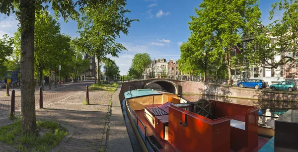 Amsterdam reflexiones, Holanda — Foto de Stock