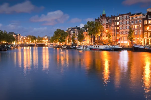 yıldızlı gece, sakin canal sahne, amsterdam, Hollanda