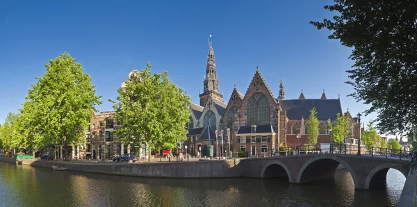 Oude Керк церкви, Амстердам — стокове фото