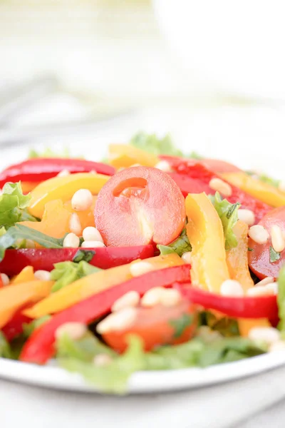 Salad with vegetables and greens. — Stock Photo, Image