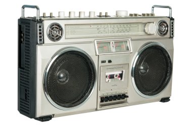 vintage radyo kaset kaydedici üzerinde beyaz izole