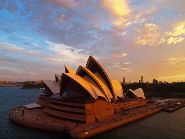Сиднейский оперный театр на закате Стоковое Фото
