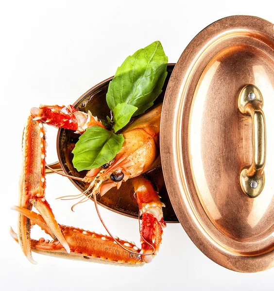 Boiled crawfish is isolated on a white background — Stock Photo, Image