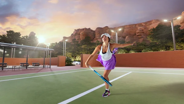 Profesyonel Tenis Kortunda Tenis Oynayan Kadın — Stok fotoğraf