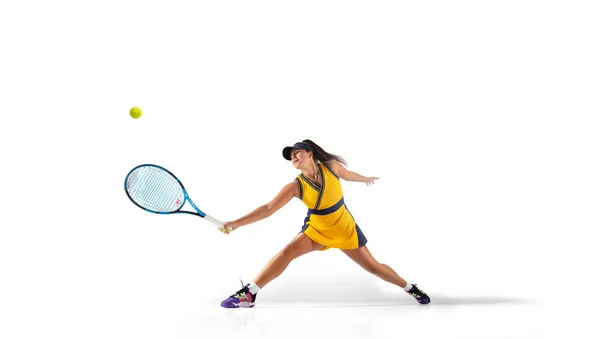 Kvinna Som Spelar Tennis Isolerad Vitt — Stockfoto
