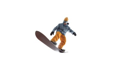 Snowboardçu beyazda izole edildi