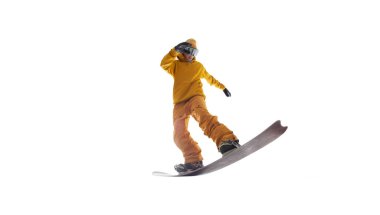 Snowboardçu beyazda izole edildi
