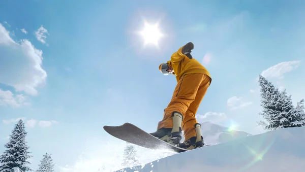 Snowboarder Δράση Ακραία Χειμερινά Αθλήματα — Φωτογραφία Αρχείου