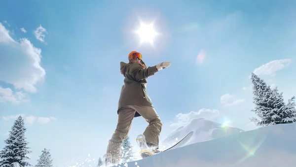 Snowboarder Flicka Aktion Extrema Vintersporter — Stockfoto