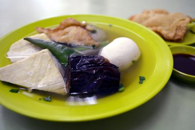Yong tau foo Singapur