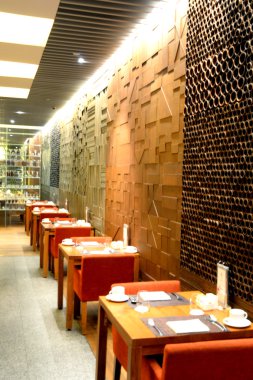 Restoran yemek masası