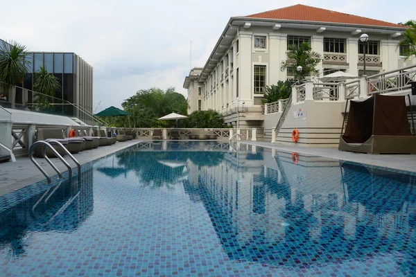 Pool och koloniala arkitektur på fort konservering — Stockfoto