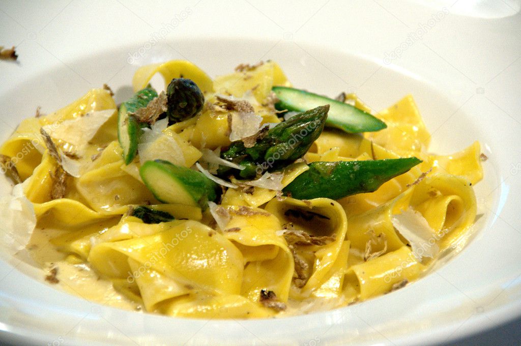Parpadelle pasta with Jumbo Asparagus and shaved white truffle Stock