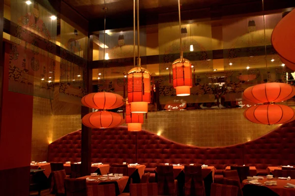 Linternas y restaurantes chinos en Kuala Lumpur, Malasia — Foto de Stock