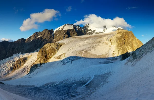 美しい山の風景 — ストック写真