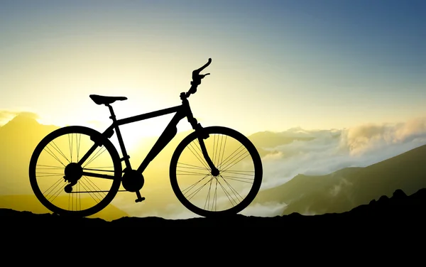 自行车的剪影 — 图库照片