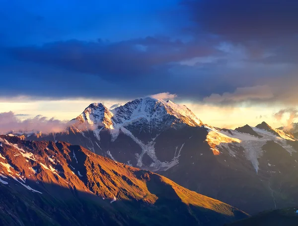 Valle della montagna — Foto Stock