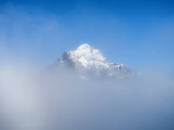 Montanhas Nuvens Vale Paisagem Natural Alto Das Montanhas Cordilheira Através — Fotografia de Stock