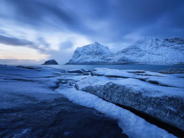 Praia Haukland Ilhas Lofoten Noruega Paisagem Com Longa Exposição Montanhas — Fotografia de Stock