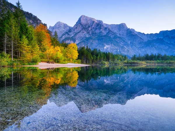 Mountains Reflections Surface Water Mountain Lake Forest Landscape High Mountain — Stok fotoğraf