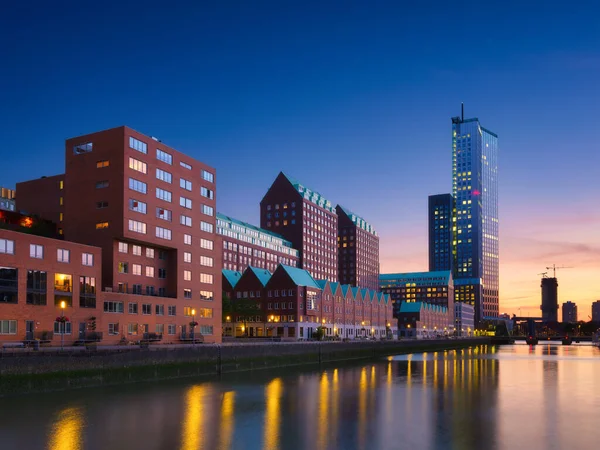 Rotterdam Nederländerna Utsikt Över Stadens Centrum Cove Och Brygga För — Stockfoto