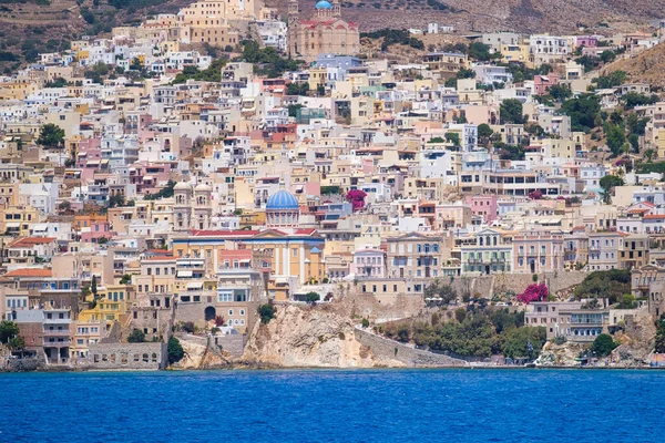 Ermoupolis Kota Yunani Sebuah Kota Sisi Gunung Rumah Dan Jalan Stok Gambar