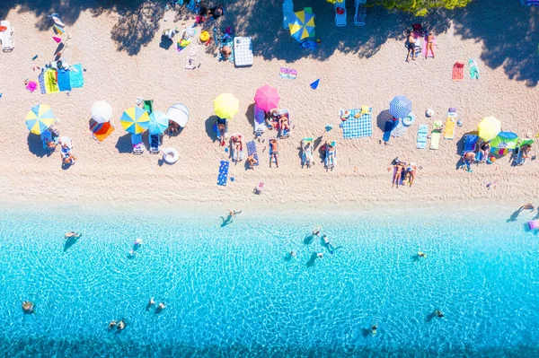 Aerial View Beach Pepole Umbrellas Vacation Adventure Beach Blue Water — Stock fotografie