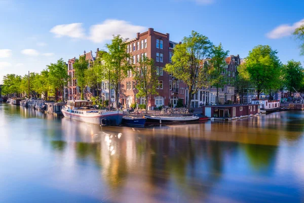 Amsterdam Belanda Pemandangan Rumah Dan Jembatan Kanal Dan Jembatan Belanda — Stok Foto