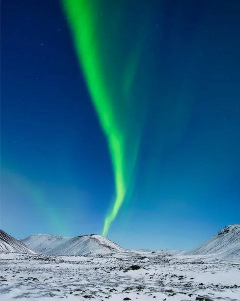 Aurora Boreal Islandia Luces Del Norte Sobre Las Montañas Paisaje —  Fotos de Stock