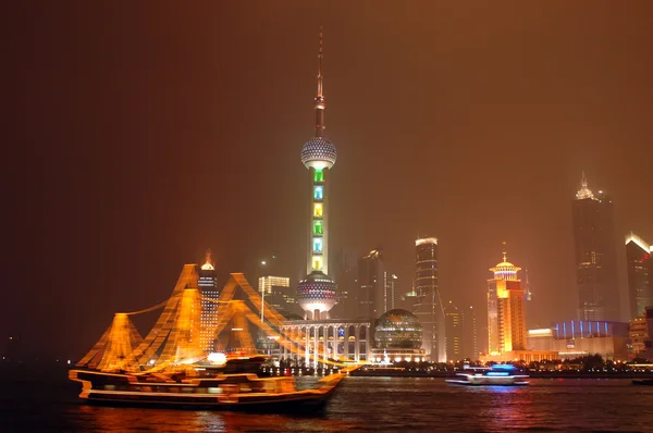 Shanghai paesaggio urbano notturno — Foto Stock