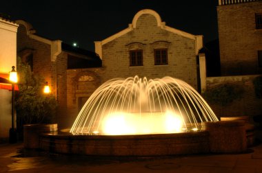 Çeşme gece