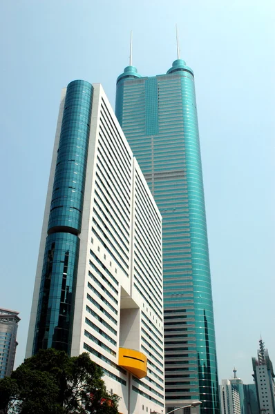 Modern Chinese skyscraper — Stock Photo, Image