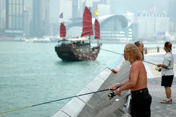 Hongkong harbour fishermen — Stock Photo, Image
