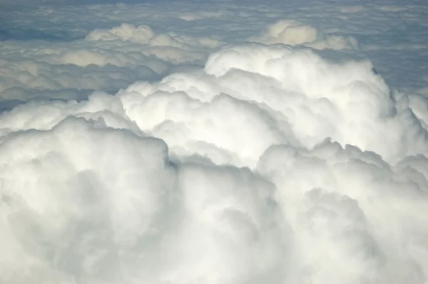 Lucht en de wolken boven china — Stockfoto