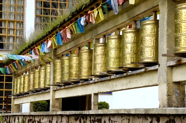 Shangrila - sinos em templo — Fotografia de Stock