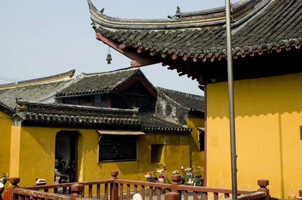 Čínský chrám ve městě nantong — Stock fotografie