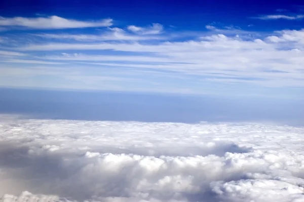 Skyscape, σύννεφα σε ένα επίπεδο — Φωτογραφία Αρχείου