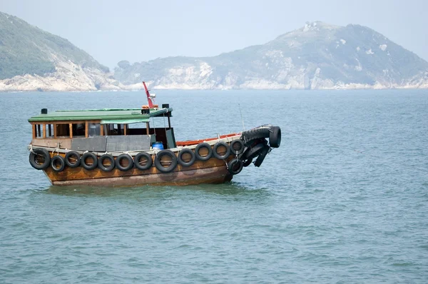 Kleines boot in hongkong — Stockfoto