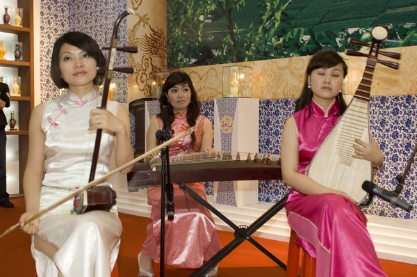 Chinese Culture Fair, Shenzhen - female musicians — Stock Photo, Image