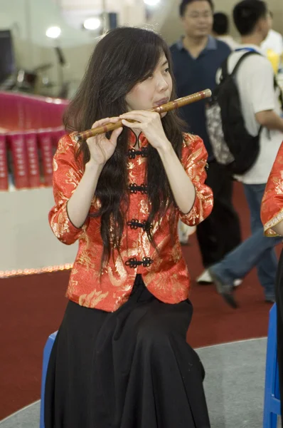 Músico feminino chinês - Feira Cultural da China — Fotografia de Stock